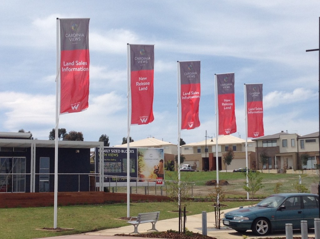 Pakenham flags